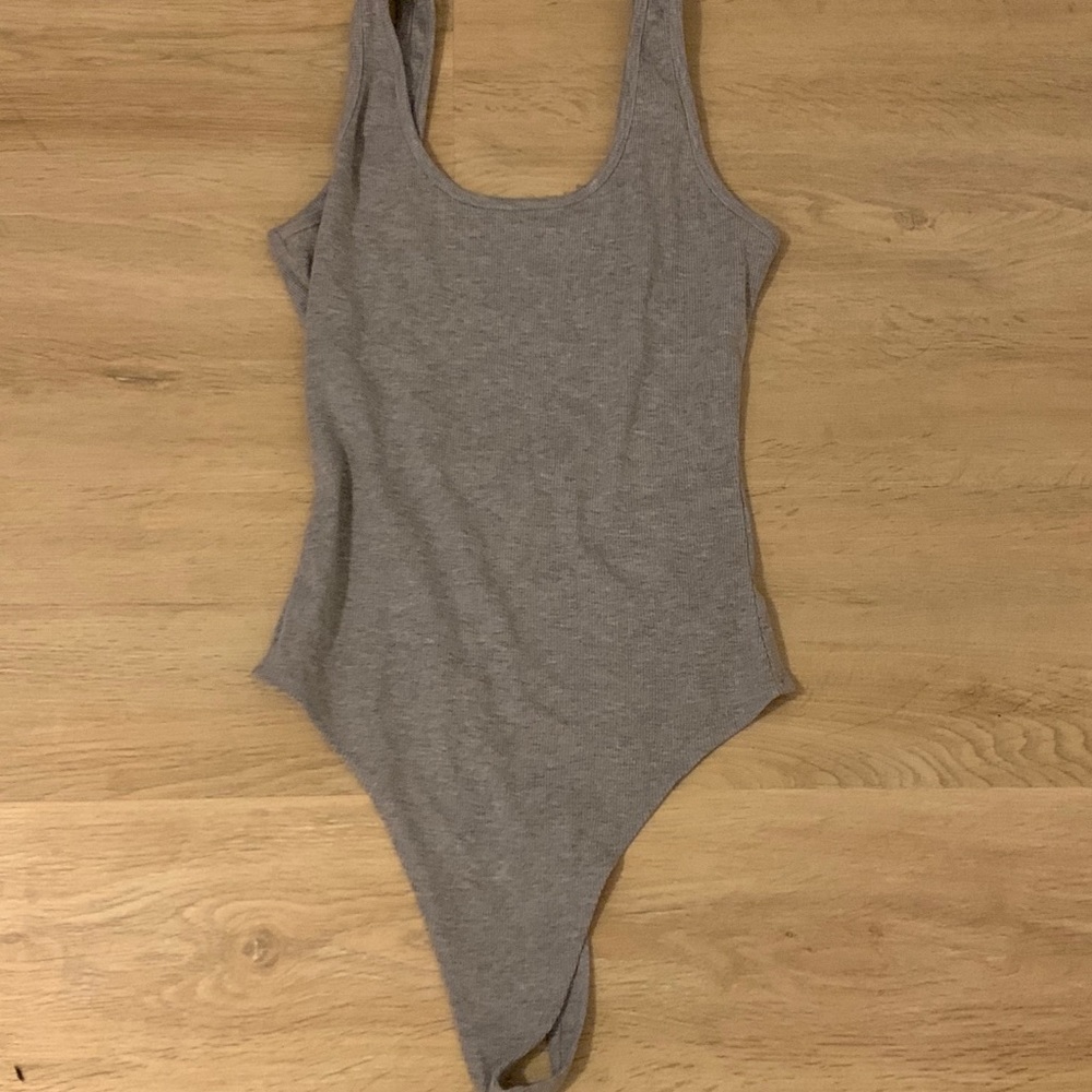 3 for $15 Grey scoop back bodysuit